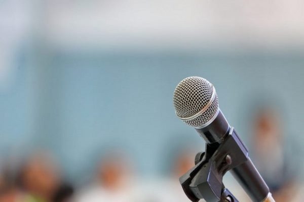 سوژه های سخنرانی؛ گریزهای انتخاباتی